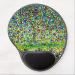 Gustav Klimt Apple Tree Gel Mousepad<br><div class="desc">Gel Mouse Pad mit Gustav Klimts Gemälde Apple Tree,  I (1912). Ein bunter Apfelbaum steht in einem grünen Feld mit lila,  rosa,  gelben und weißen Blume. Ein perfektes Geschenk für Fans des Jugendstils und österreichischer Kunst.</div>