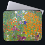 Gustav Klimt: Blumen-Garten Laptopschutzhülle<br><div class="desc">Eine schöne klassische Laptophülse,  die einen bunten Blumengarten,  gemalt vom österreichischen Symbolistmaler Gustav Klimt kennzeichnet.</div>