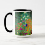 Gustav Klimt Flower Garden Tasse<br><div class="desc">Kaffeemaschine mit dem Ölgemälde Blütengarten von Gustav Klimt (1906). Ein schöner Garten mit lila,  roten,  weißen,  blauen und orangefarbenen Blume. Ein großartiges Geschenk für Jugendliche und österreichische Kunstliebhaber.</div>