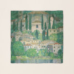 Gustav Klimt - Kirche von Cassone Schal<br><div class="desc">Kirche in Cassone / Landschaft mit Zypressen - Gustav Klimt,  Öl auf Leinwand,  1913</div>