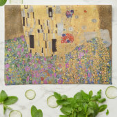 Gustav Klimt | Kiss, 1907-08 Geschirrtuch (Gefaltet)