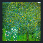 Gustav Klimt Rose unter der Birne Fotodruck<br><div class="desc">Gustav Klimt Rose unter dem Perlenbaumprint. Öl auf Leinwand aus dem Jahr 1905. Ein wunderschönes Gemälde des österreichischen Künstlers Gustav Klimt. Eine der wunderschönen Landschaften von Klimt, die Impressionisten und Jugendstil-Nouveau-Tendenzen vereint, verbindet diese Arbeit Klimts Liebe von Blume und Obstbäumen mit pulsierenden Grüntönen und Gelben. Ein großartiges Kunstgeschenk für Fans...</div>
