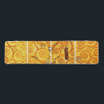Gustav Klimt Tree of Life: Jugendstil-Symbolist Beer Pong Tisch<br><div class="desc">Mit diesem Meisterwerk, dem "Baum des Lebens" von Gustav Klimt (aus der Stilfrize), können Sie Ihren Platz stärken. Dieses gefeierte Jugendstil-Kunstwerk besticht durch seine schwindelerregenden, goldenen Äste, komplizierten Muster und symbolischen Motive, die die Reise, Verbindung und Wachstum des Lebens darstellen. Klimts prächtige, goldene, mosaikähnliche Details und abstrakte Formen schaffen ein...</div>