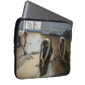 Gustave Caillebotte - Die Bodenschutzwesten Laptopschutzhülle (Vorne Rechts)