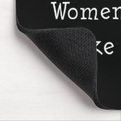 Gut benommen Frauen Mousepad (Ecke)