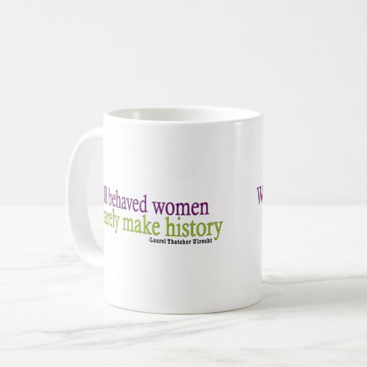 Gut benommenes Frauen-Zitat Kaffeetasse (Vorderseite Links)