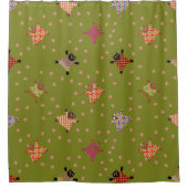 Gut gekleidete Katzen, die Paw Prints im Gras hers Duschvorhang (Vorderseite)