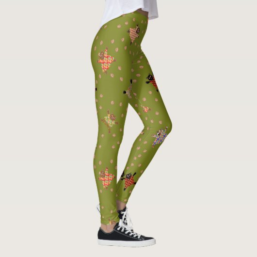 Gut gekleidete Katzen, die Paw Prints im Gras hers Leggings (Rechts)