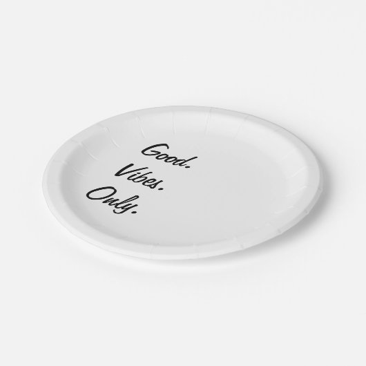 Gut. Vibes. Nur. (Anpassbare Farben und Text) Pappteller (Schrägansicht)