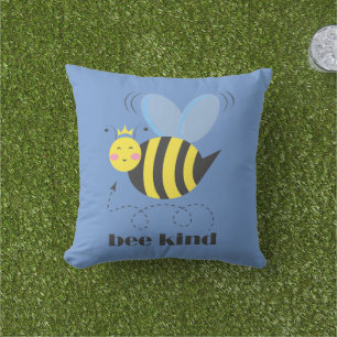 Gute Bienenprinzessin mit Krone und Slogan Bee Kin Kissen