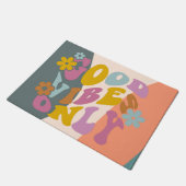 Gute Bilder nur Zitat Retro 60er Hippie Design Fußmatte (Schrägansicht)