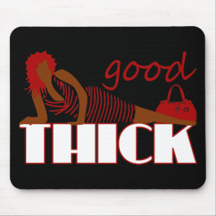 Gute Dicke - Frau in schwarz gestreiftem Kleid Mousepad