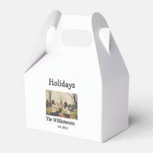 Gute Ferien fügen Familiennamen Jahr photomodisch Geschenkschachtel