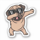 Gute Laune Mops mit Sonnenbrille Dabbing Aufkleber (Vorderseite)