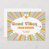 Gute Nachrichten von der Schule Retro Vibes Lehrer Postkarte (Vorne/Hinten)