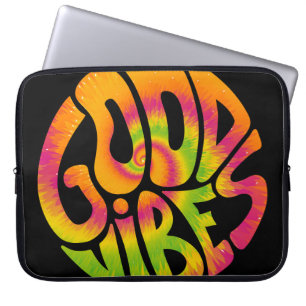 Gute Schwingungen Zitat. Tie Dye psychedelische su Laptopschutzhülle