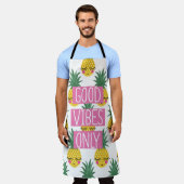 Gute Vibes Pineapples Sommermuster Schürze (Getragen)