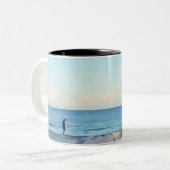 "Guten Morgen, das ist Gott!" Zweifarbige Tasse (Vorderseite Links)