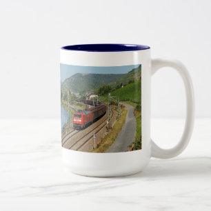 Güterzug in Lorch am Rhein Zweifarbige Tasse