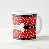 Gutes Hundehündchen entbeint buntes Rotes und Jumbo-Tasse (Vorderseite Rechts)