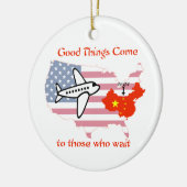 Gutes kommt denen, die warten - China Adoption Keramikornament (Links)