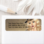 Gutes Mädchen mit einem Gun Button-up von Al Rio (Insitu)