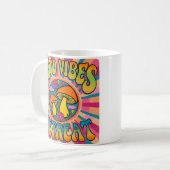 Gutes Vibes-Retreat-Pilz Kaffeetasse (Vorderseite Links)