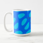 Gütezitat auf abstraktem Tränenmuster Kaffeetasse (Links)