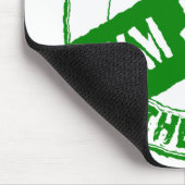 GYM JUNKIE ICH TRAIN DAHER, ICH BIN grün. Mousepad (Ecke)
