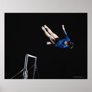 Gymnast (16-17) Stufenbarren abnehmend Poster