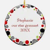 Gymnast-Blondine in rotem, schwarzem u. grünem Keramik Ornament (Hinten)