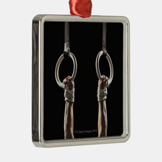 Gymnast, der von Ringen 2 schwingt Silbernes Ornament (Rechts)