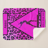 "Gymnast mit wilder Seite" Pink Leopard Gymnastik Sherpadecke (Vorderseite (Horizontal))