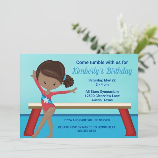 Gymnastik Afrikanische Amerikanermädchen Geburtsta Einladung (Stehend Vorderseite)