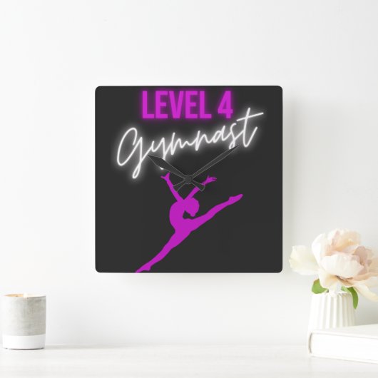 Gymnastik der Stufe 4 Quadratische Wanduhr (Zuhause)