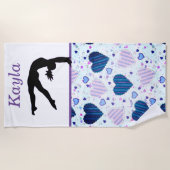 Gymnastik Handspring Over Hearts Beach Handtuch (Vorderseite)