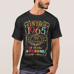 Gymnastik hebt zerrissene Muskeln er rizziert Jesu T-Shirt