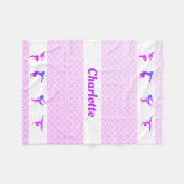 Gymnastik Mädchen Name Lila Pink Quatrefolie Fleecedecke (Vorderseite (Horizontal))