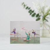 Gymnastik Mädchen tanzen mit Bändern Postkarte (Stehend Vorderseite)