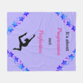 Gymnastik Progression nicht Perfektion Motivierend Fleecedecke (Vorderseite (Horizontal))