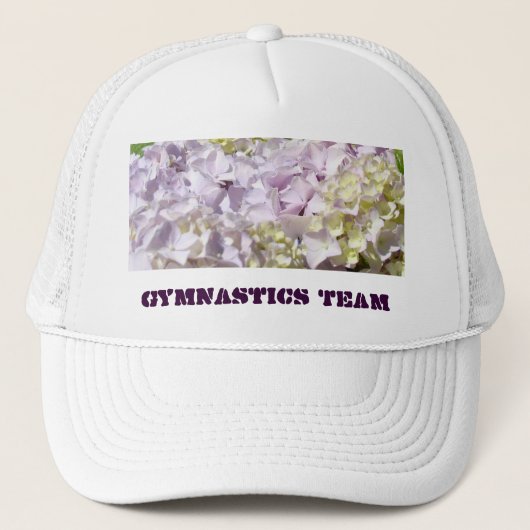 Gymnatikteam hat Lavender Hydrangea-Blume Truckerkappe (Vorderseite)
