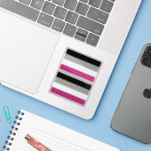 Gynephilia Pride Flag Aufkleber (Laptop mit iPhone)