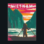 Ha Long Bay Vietnam Boat Vendor Travel Art Vintag Postkarte<br><div class="desc">Ha Long Bay Vektorgrafik Design. Langvietnam,  im Nordosten Vietnams,  ist bekannt für seine smaragdgrünen Gewässer und tausende von mächtigen Kalksteininseln,  die von Regenwäldern bedeckt sind.</div>