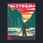Ha Long Bay Vietnam Boat Vendor Travel Art Vintag Postkarte<br><div class="desc">Ha Long Bay Vektorgrafik Design. Langvietnam,  im Nordosten Vietnams,  ist bekannt für seine smaragdgrünen Gewässer und tausende von mächtigen Kalksteininseln,  die von Regenwäldern bedeckt sind.</div>