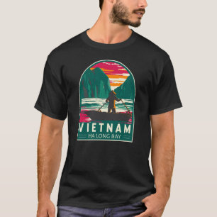 Ha Long Bucht Vietnam Boot Händler Reise Kunst Vin T-Shirt