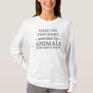 Haar auf Shirt-Tieren auf der Straße, zum des T-Shirt