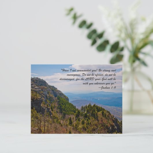 "Habe ich dir nicht geboten? Seien Sie stark und m Postkarte (Stehend Vorderseite)