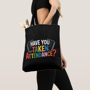 Haben Sie die Anwesenheit zurück zur Schule genomm Tasche