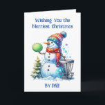 Haben Sie die schönsten Weihnachten von Par | Disk Karte<br><div class="desc">Genießen Sie das angenehmste Weihnachten mit der Par-Urlaubskarte. Discgolf themed art. Niedlicher Cartoon Snowman in Weihnachtsmannmütze neben einem Discgolf-Körbchen im Schnee neben einem Weihnachtsbaum.</div>