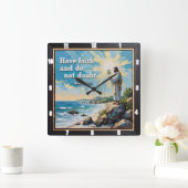 Haben Sie Vertrauen und bezweifeln Sie nicht. Matt Quadratische Wanduhr (Zuhause)